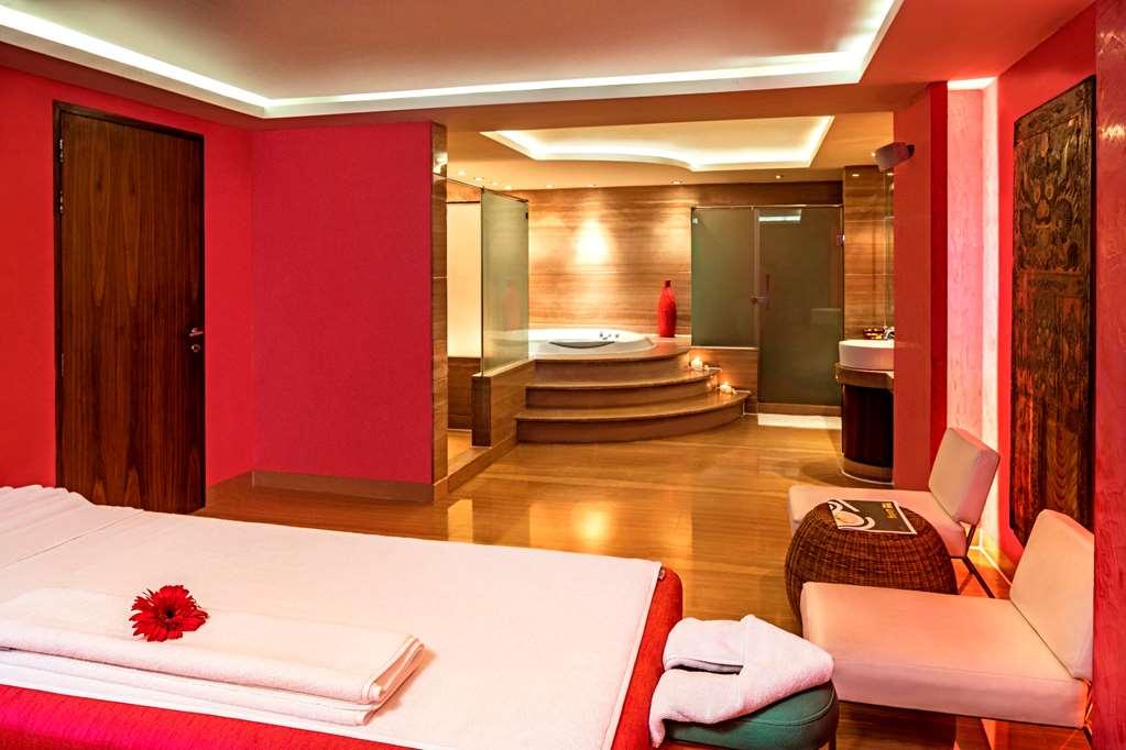 The Park Kolkata Hotel Fasilitas foto A spa suite at the InterContinental Hotel, London, Park Lane